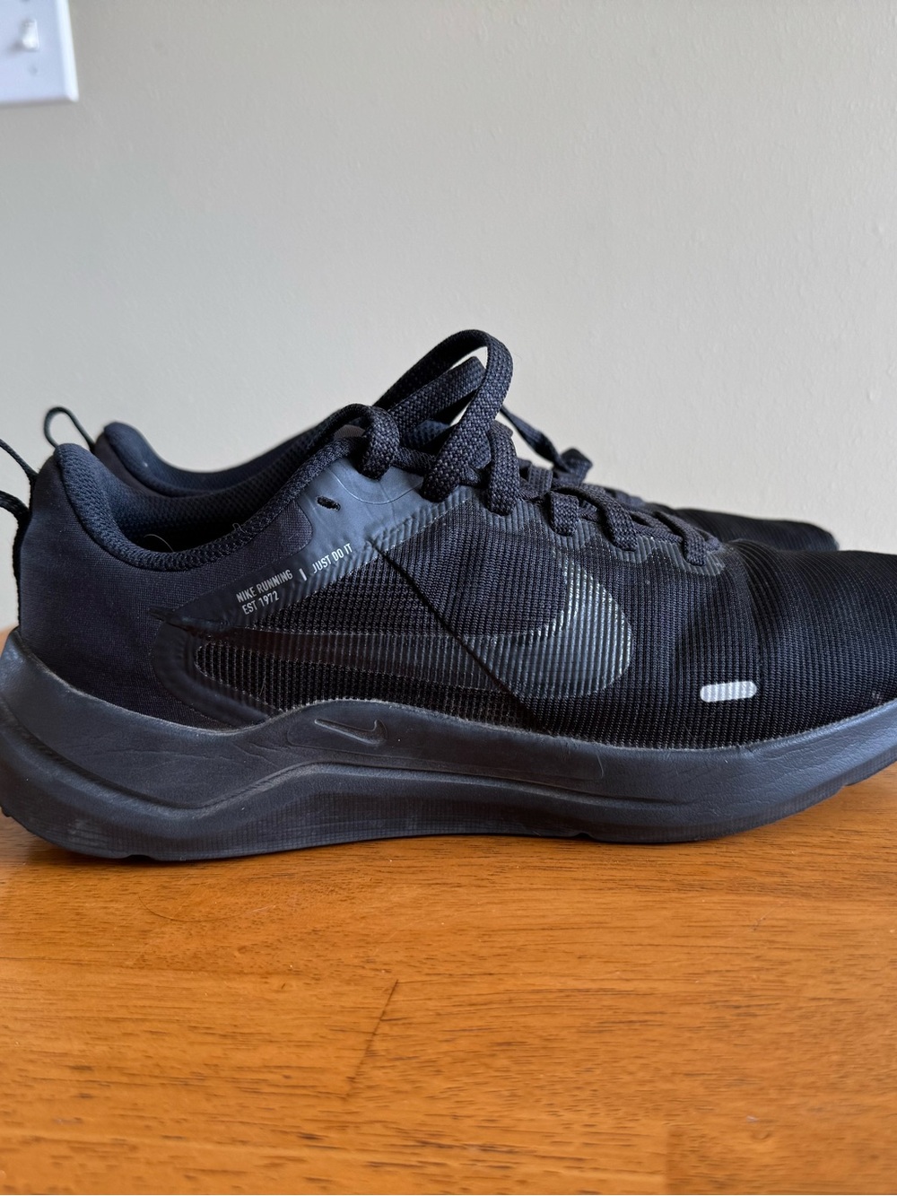 Nike Women’s Sz 8 Black Downshifter 12 Running Trainer Shoes
